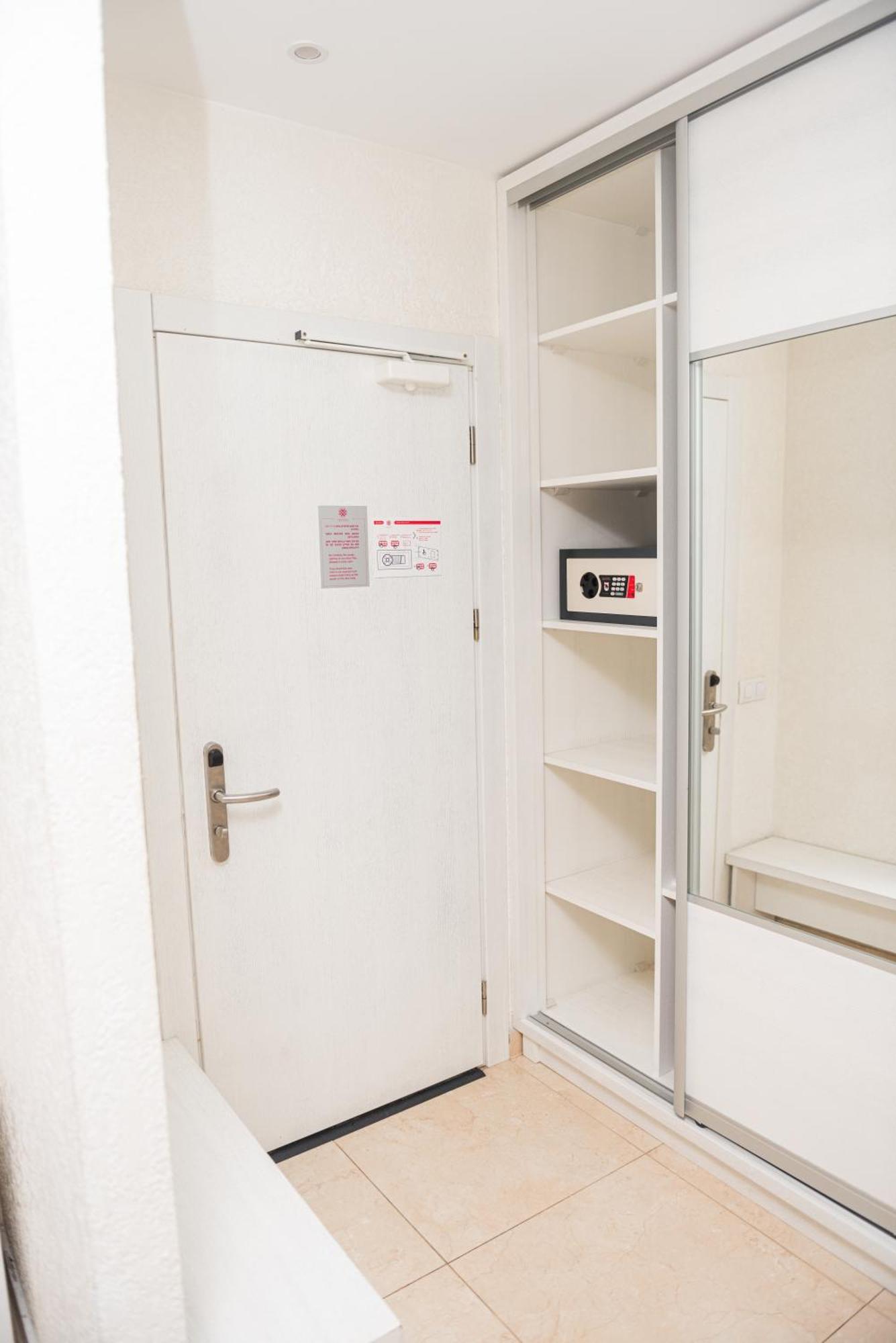 Hoshen Hotel Umanʼ Dış mekan fotoğraf