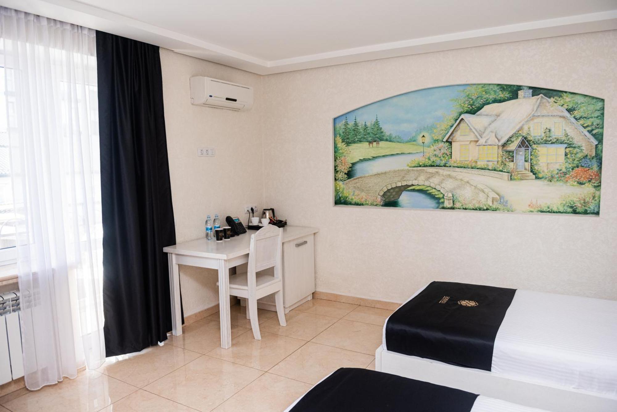 Hoshen Hotel Umanʼ Dış mekan fotoğraf